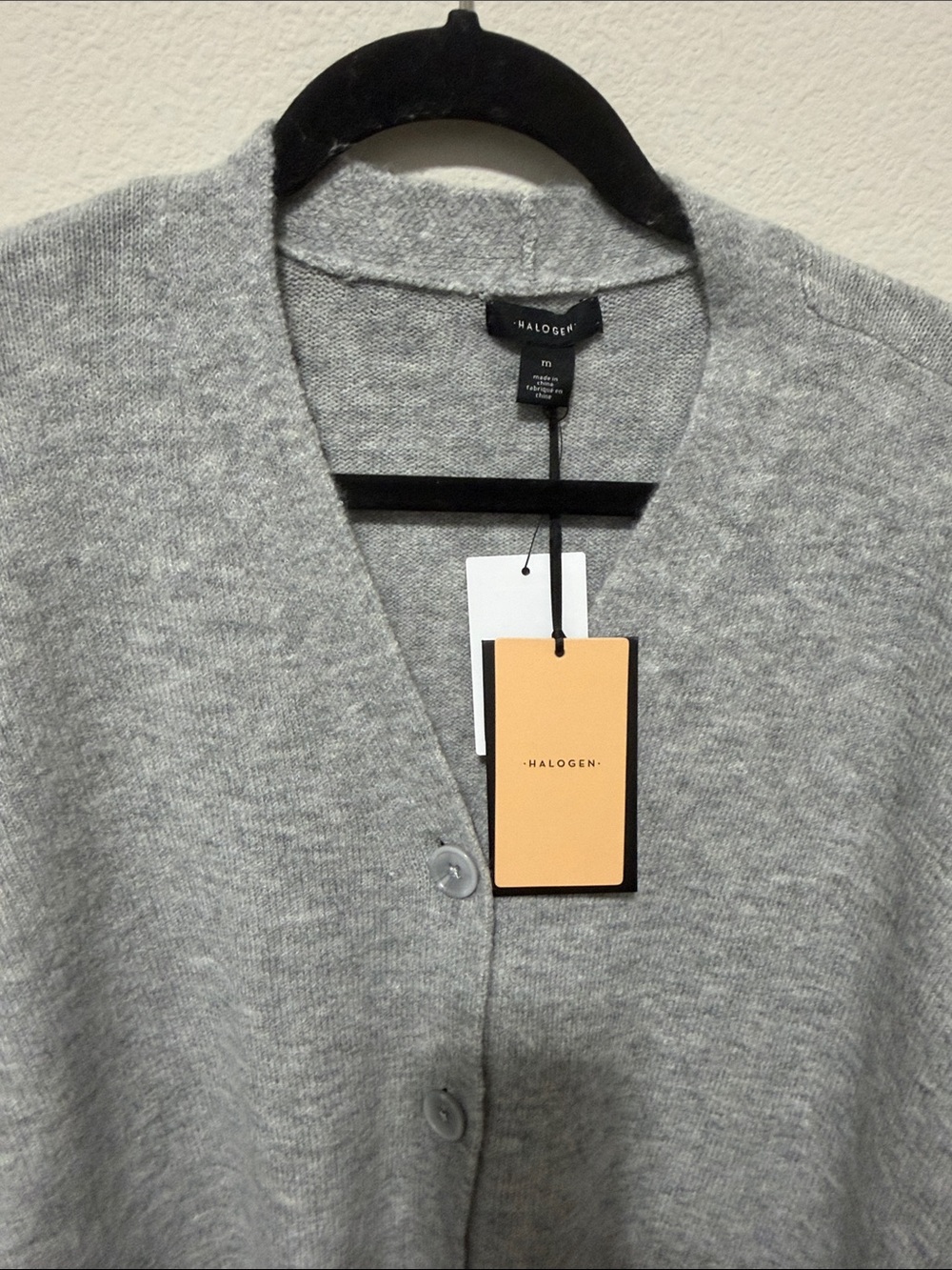 Halogen Women’s Light Gray V-Neck Button Cardigan - Picture 3 of 4